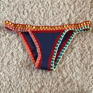 Kiini bottoms- Tasmin